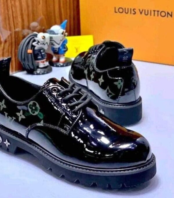 Men’s Shoe