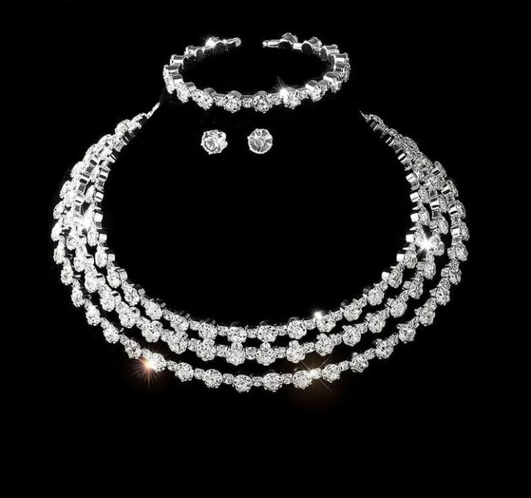 Stoned necklace