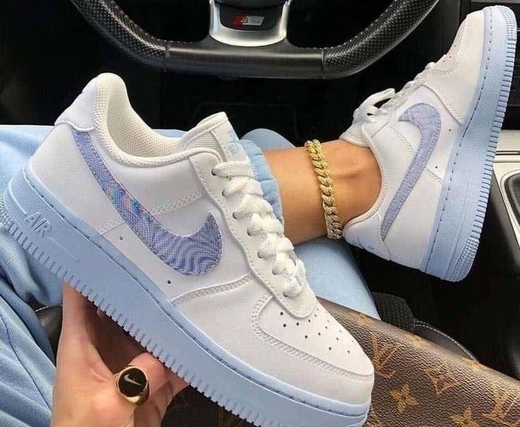 Shoes Shoes
