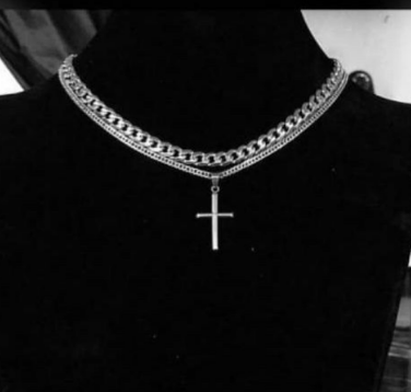 A Cuban link A Cuban link chain