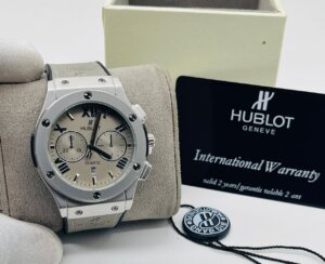Elegant watches Elegant watches