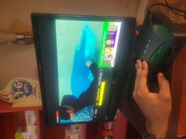 LG 24 inches LG 24 inches HD tv