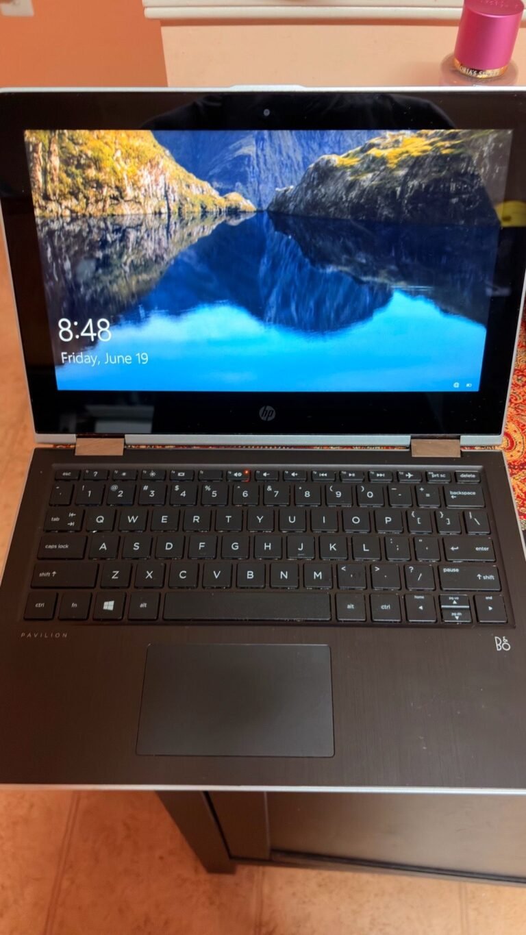HP Pavilion 11-inch Laptop x360