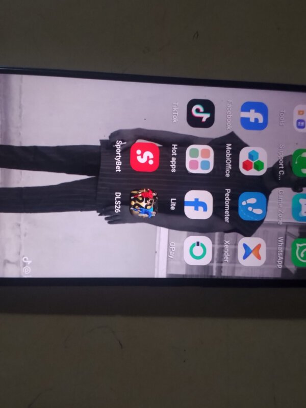 TCL 50se