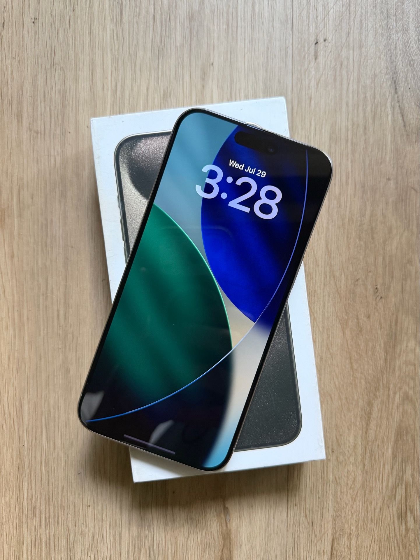 Unlocked Apple iPhone 15 Pro Max 512GB Titanium