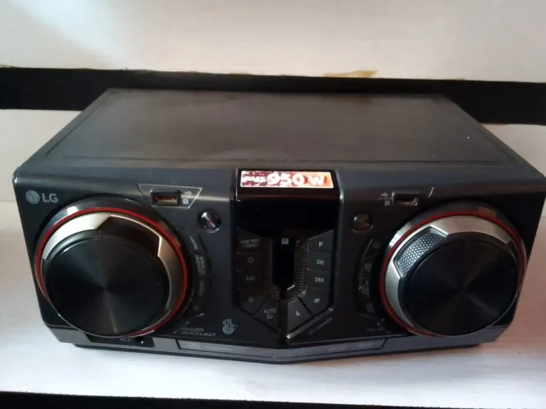 LG XBOOM 950W HIFI HOME THEATER MODEL CL65D